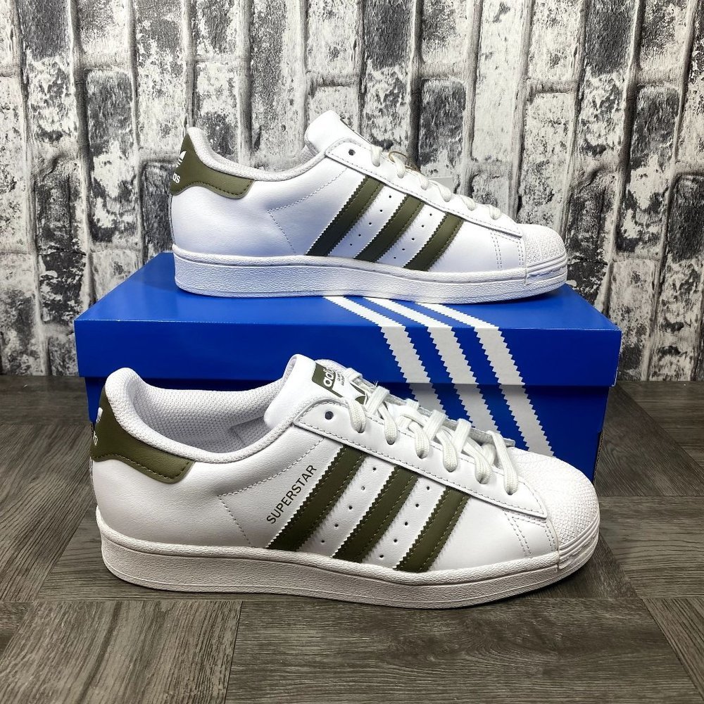 Adidas Forum Youth size 6.5/Women size 8